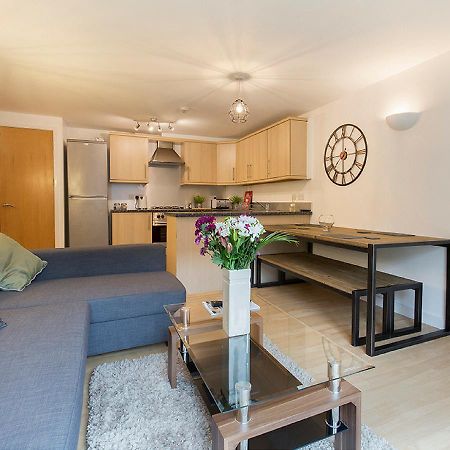 Raleigh Square - 2Br Ground-Floor Apartment In Нотингам Екстериор снимка